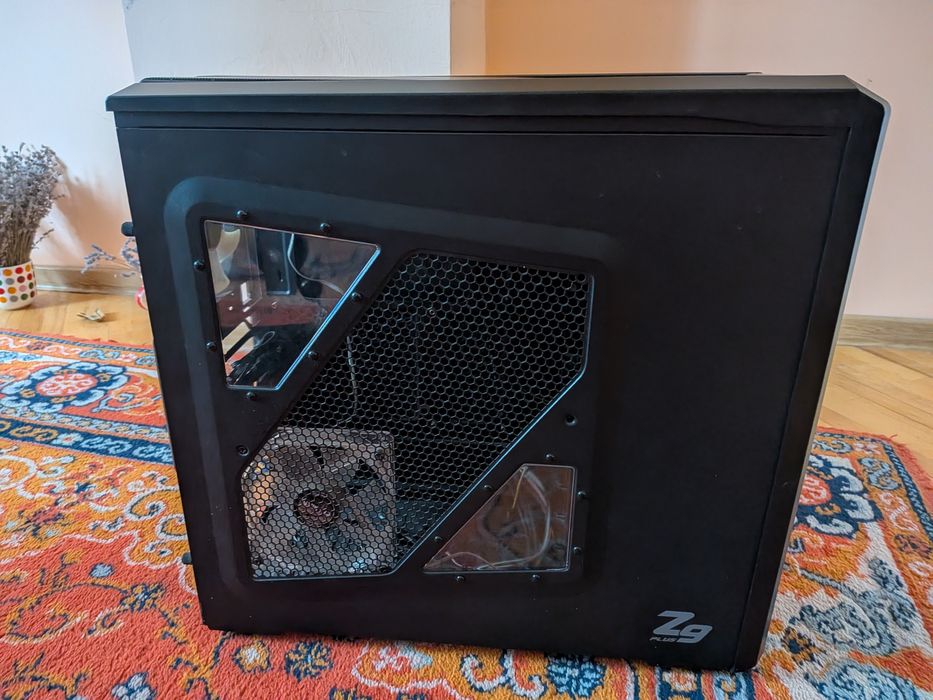 Carcasă PC Zalman Z9 Plus – Gaming / ATX Mid Tower