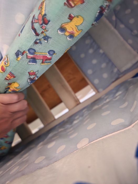 Детская кроватка, матрас, бортик, постельный набор