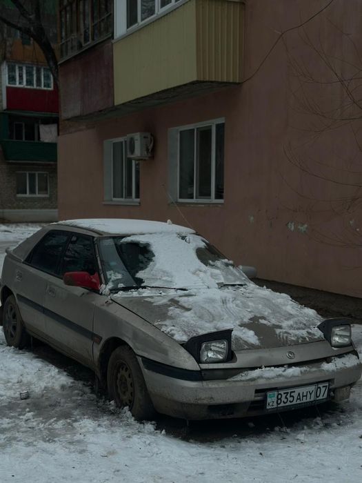 Продам машину мазду