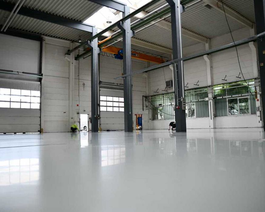 Эпоксидные, полимерные наливные полы для промышленного бетонного пола