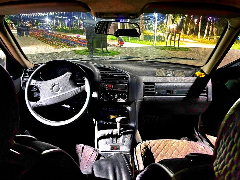 BMW e36 320i 2.0
