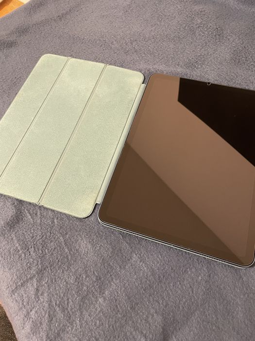 iPad Air 5 поколение, синий, 64GB