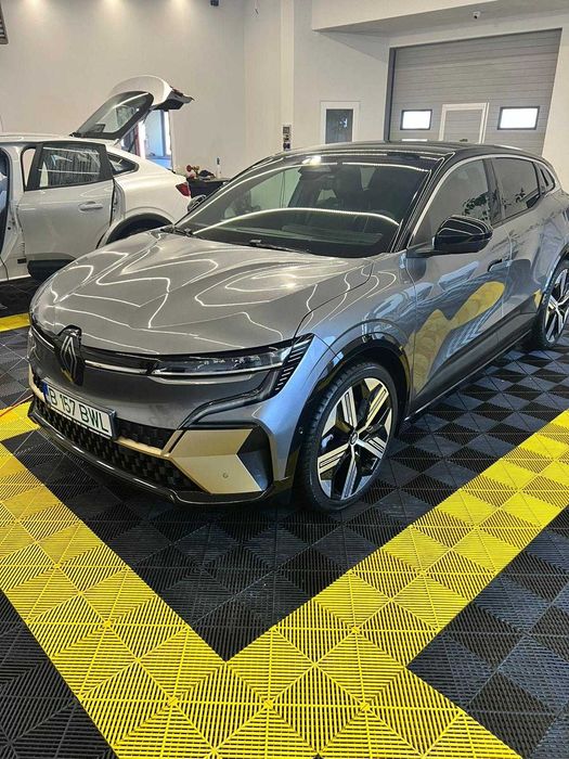 Renault Megane E-Tech Iconic 220 CP – Electric, stare impecabilă