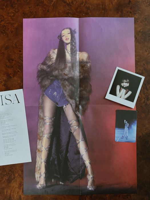 Альбом Lalisa/BLACKPINK