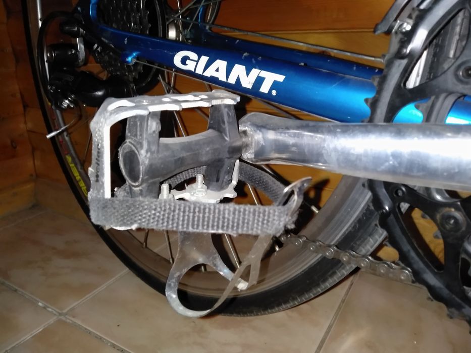 Шоссейный велосипед GIANT