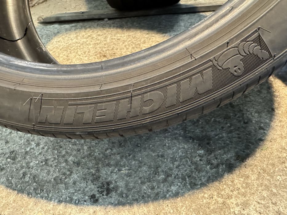 Гуми 295/30/19 и 235/35/19 MICHELIN Pilot Sport