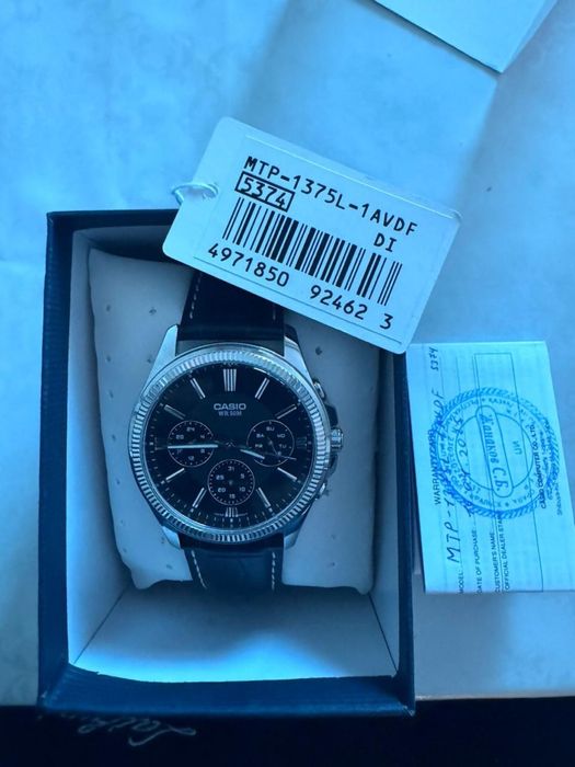 Продам электрические часы