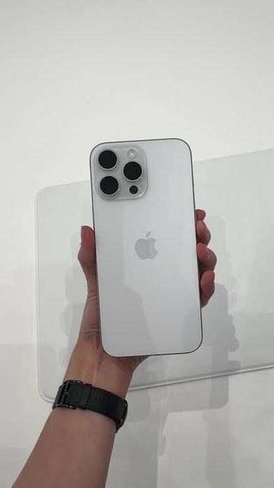 iPhone 16 pro max, 100% цикл