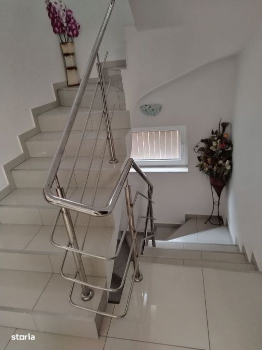 Casa S+P+1+M , zona Ford , teren 329 mp