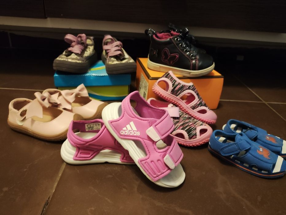 Обувь для девочки 21-23 размер