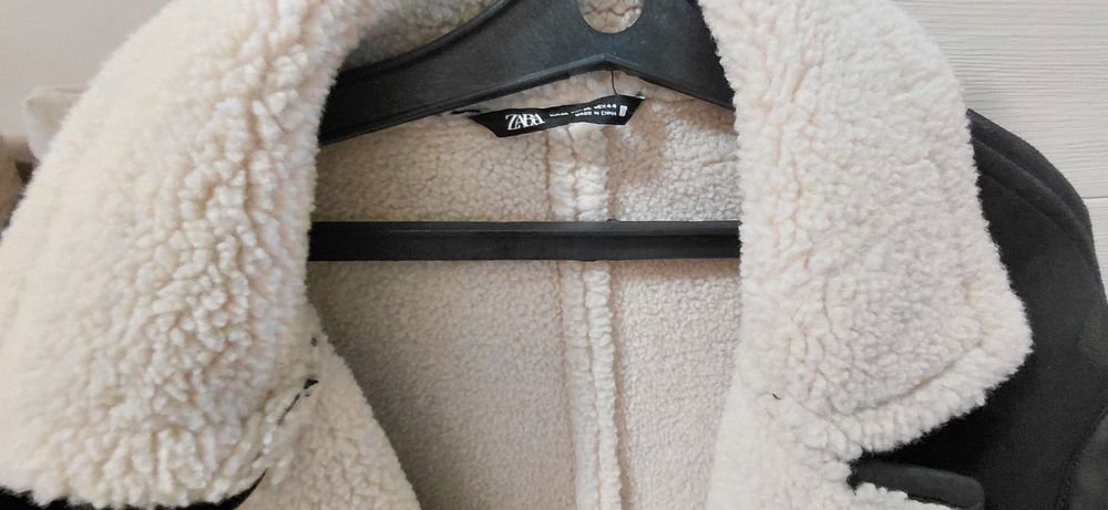 Черная дубленкка ZARA