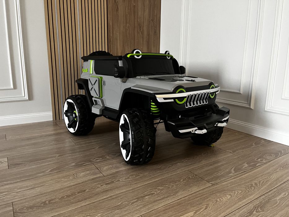 Машина на пульте JEEP