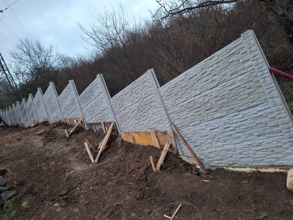 Gard de placi din beton