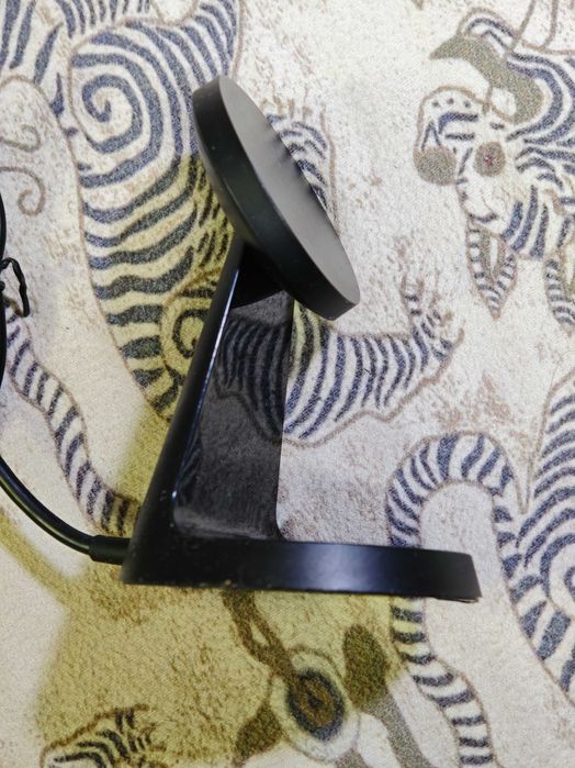 Безжично Магнитно зарядно за GSM Бързо 20 watts Belkin Wireless charger stand