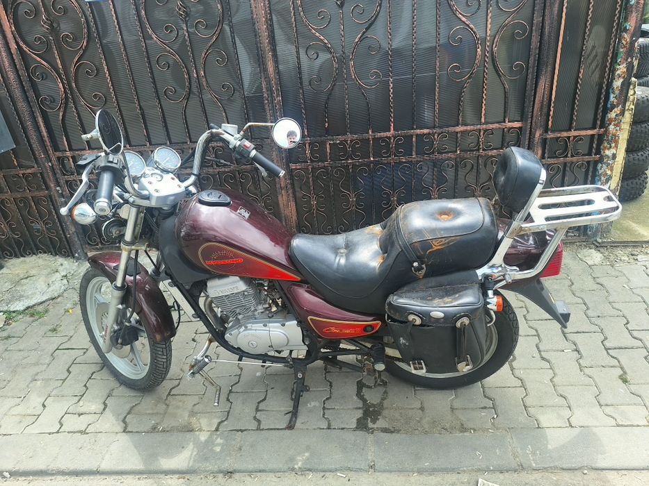 Vând Hyosung Cruise || si Suzuki Burgman125