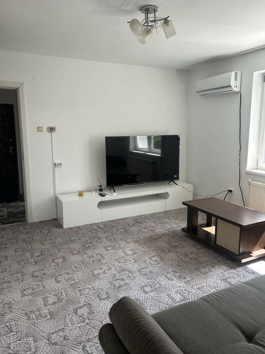 Apartament 2 camere pe pietonala