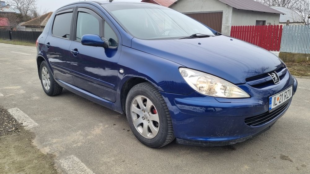 Vând Peugeot 307, an 2004, euro 3, motor 2.0 HDI 90CP.

-408 XXX Km
-c