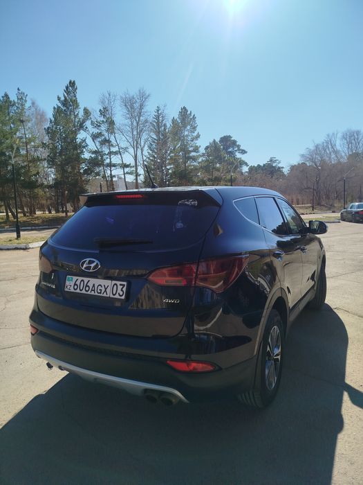 Продам hyundai santa fe 2014 года