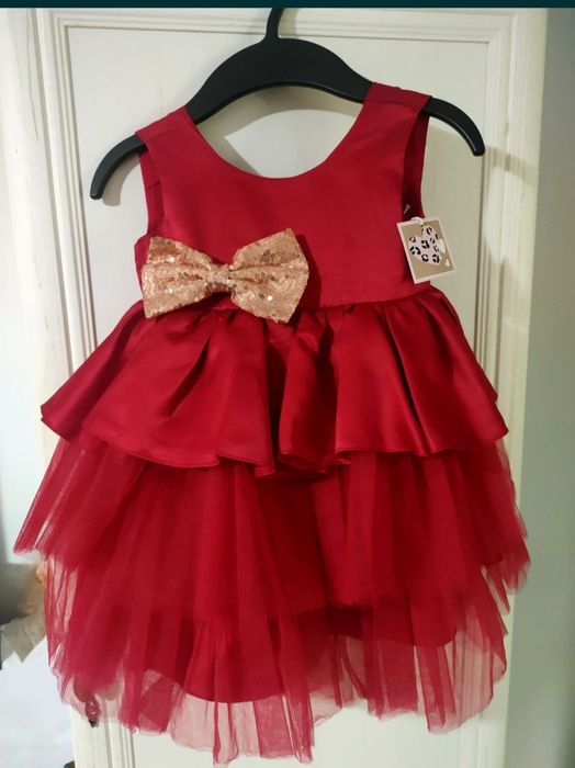 Rochie rosie noua 18-24luni,80cm