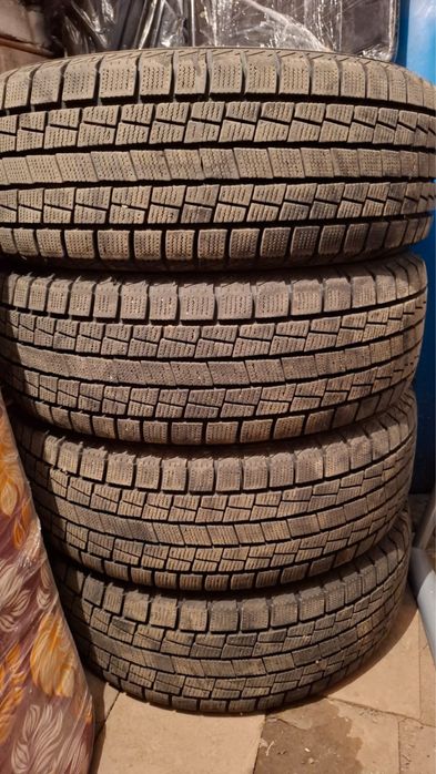 Продам шины 195/65/15