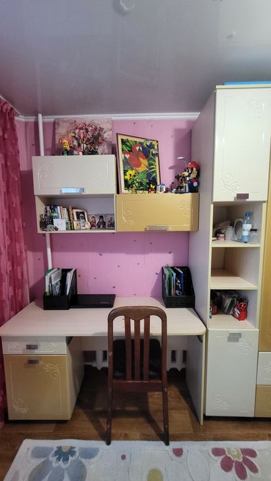 Детская спальня (кровать и стенка)