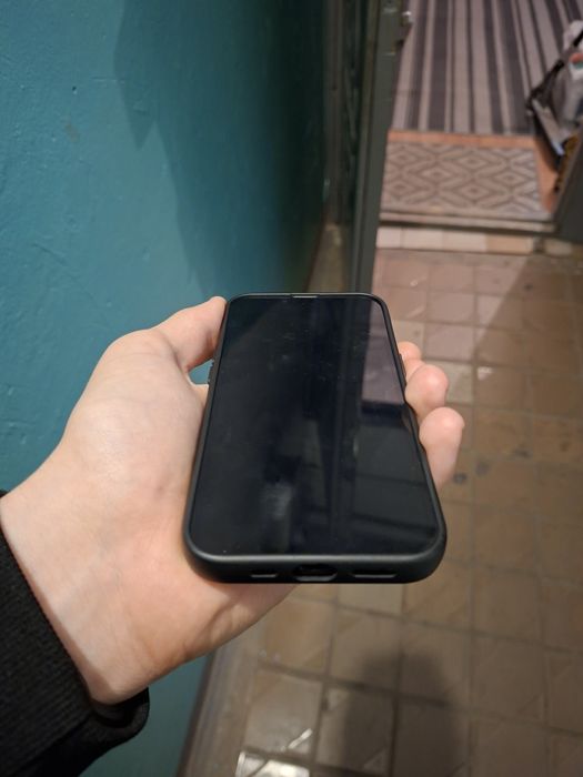 Iphone 13 midnight