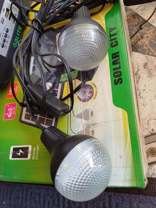 Kit portabil solar USB , Radio , mp3