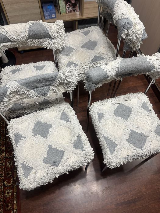 Продам Топовые стулья 6 штук