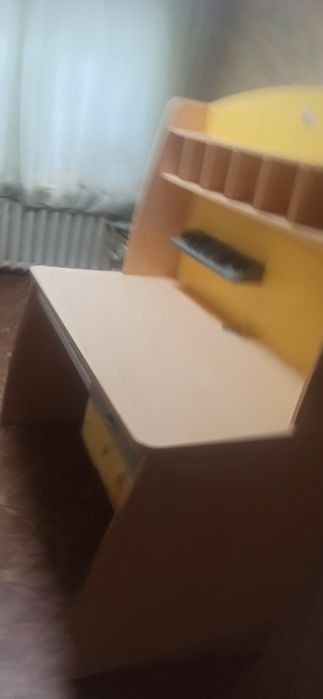 Компьютерный стол с ящиками