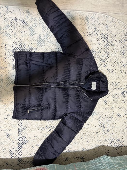 Продам куртку Dior