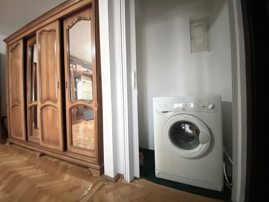 Apartament cu 2 camere de închiriat