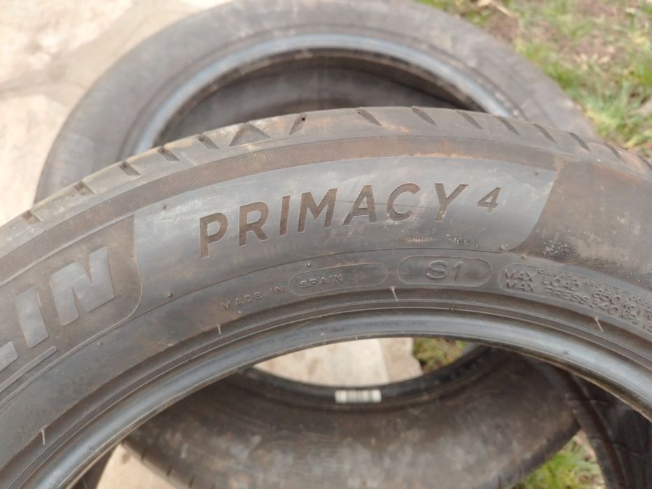 Гуми два броя 225/55/18