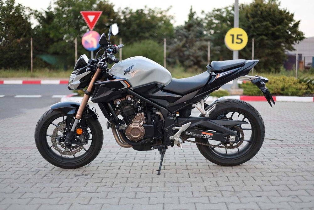 Honda CB500F cu accesorii (9100 km) - prim proprietar