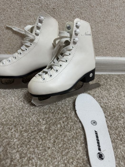 Коньки фигурные белые торг уместен