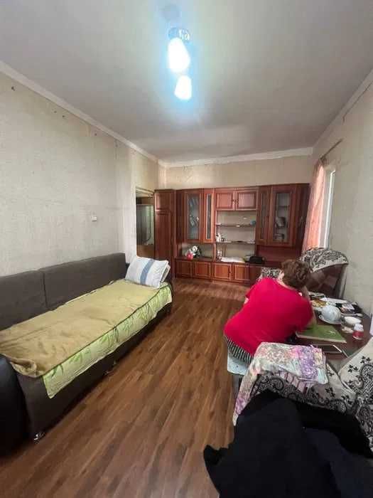 CРОЧНО !! Продается квартира в Яшнабаде 2/4/5 ( 55 кв/м ) Авиасозлар 2