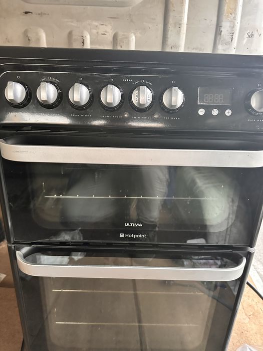 Готварска печка с керамичен плот