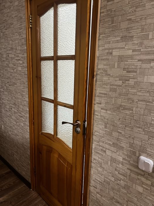 Продам деревянные двери