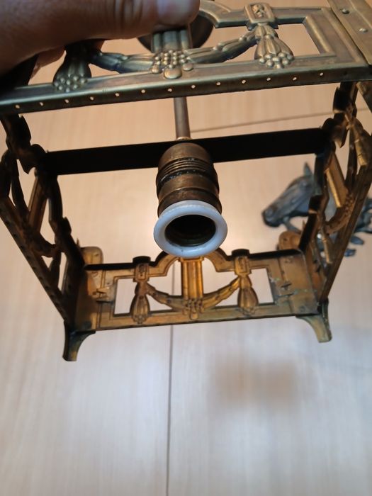 Антични полилей с фасонги