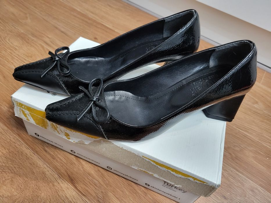 Продам  новые туфли