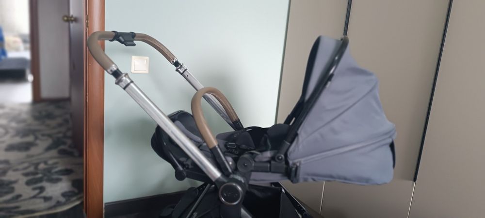 Продам коляску срочно