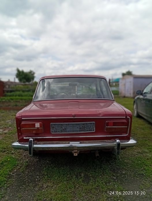 Продам автомобиль ваз 2103