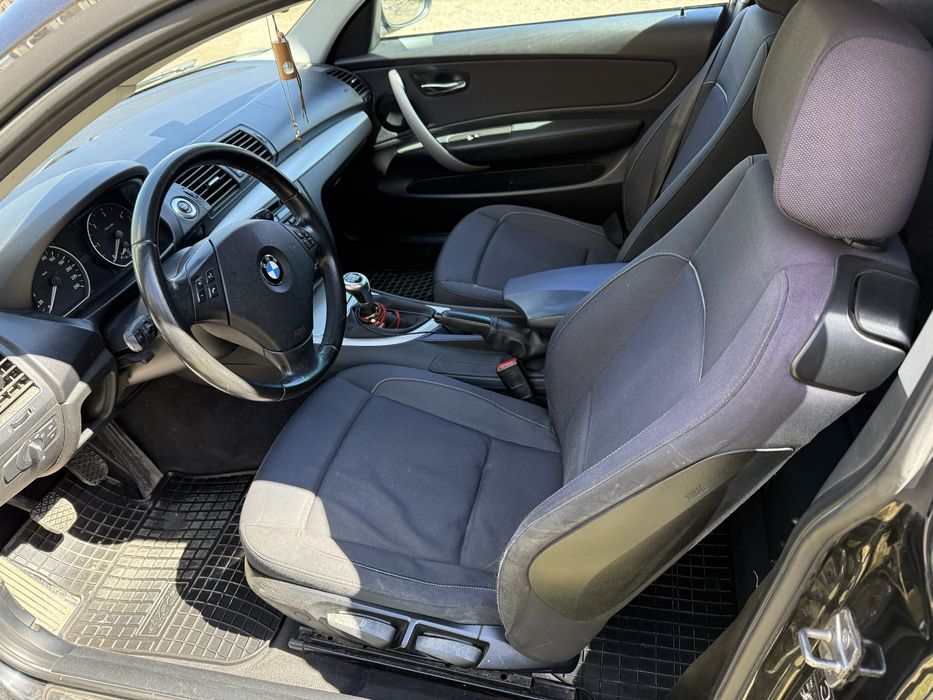 BMW 116D/2011/face