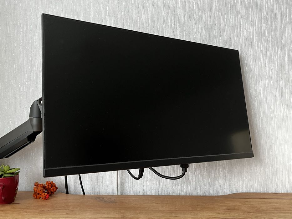 Монитор с кронштейном комплект