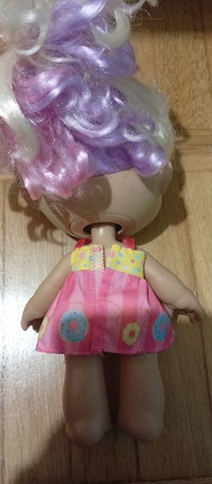 Vând păpușă Kindi Kids originală, în stare foarte bună.
Model atractiv