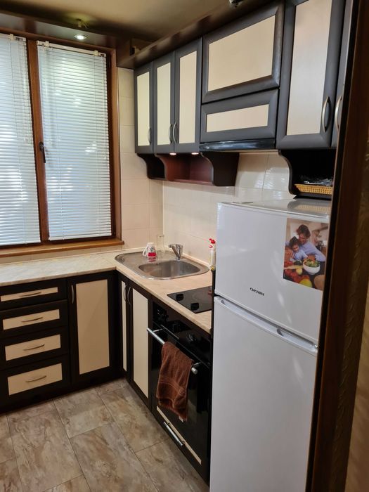 Дава се под наем Тристаен апартамент в Стара Загора, Център - 70 кв.м за 336.6 € - Снимка #6