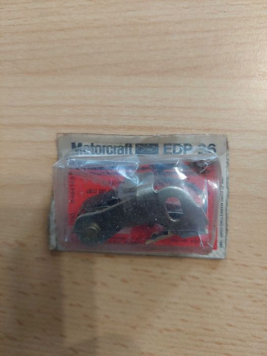 Разни авточасти и аксесоари за разни, стари автомобили