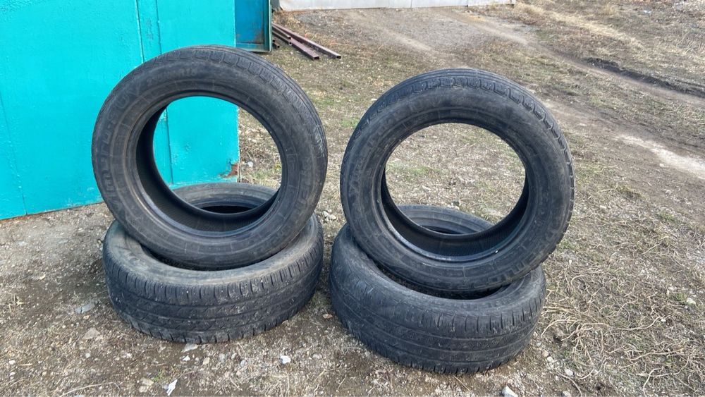 Продам шины 235/60/18