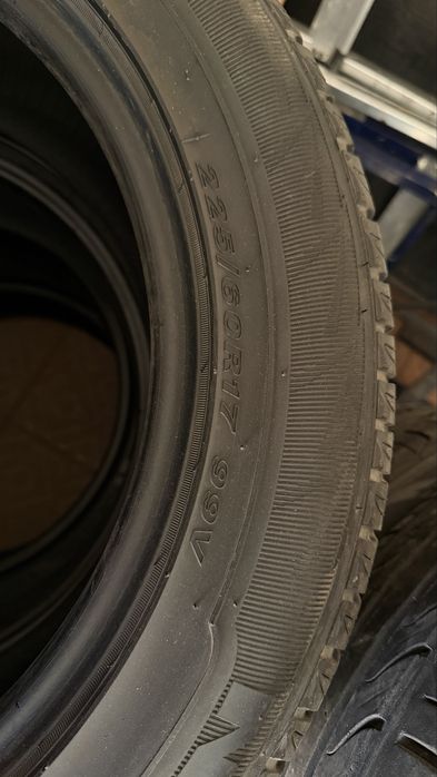 225/60/17 NEXEN