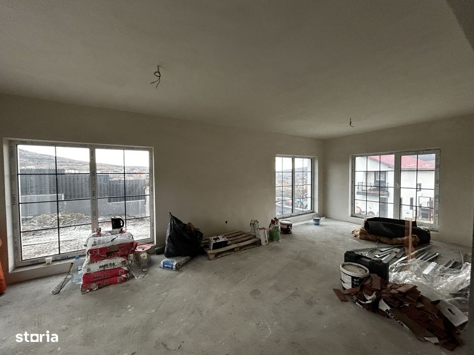 Casa cu garaj, 120 mp, 500 mp teren, CF disponibil, Chinteni