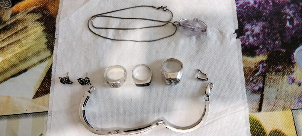 Vind inele din argint și lănțișoare, pandantive